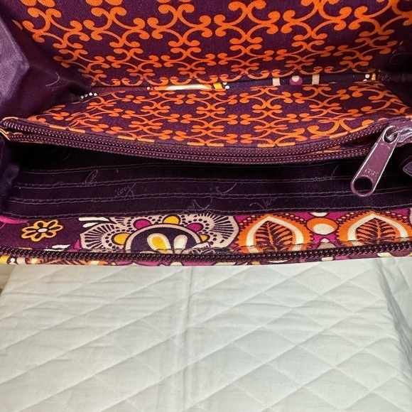 Vera Bradley Womens Wallet Wristlet Purse Floral Flowers Turn Lock Zip Around S - Picture 8 of 11
